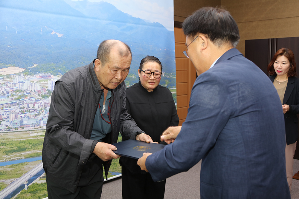 20190502 무공훈장증 전수