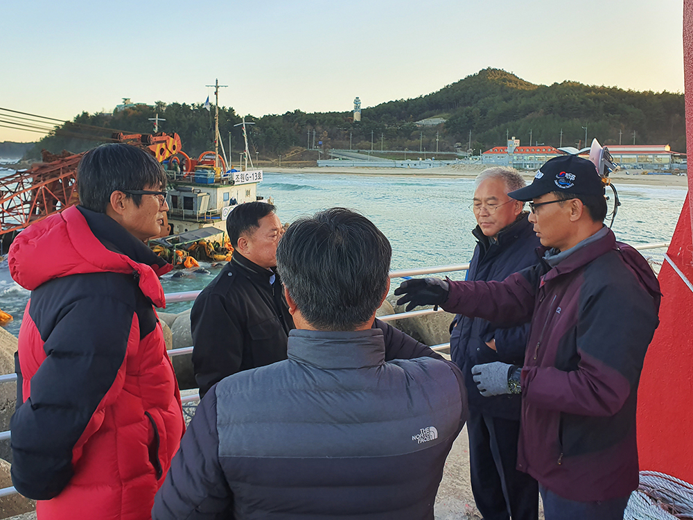 20191120 기사문 바지선 침몰현장점검