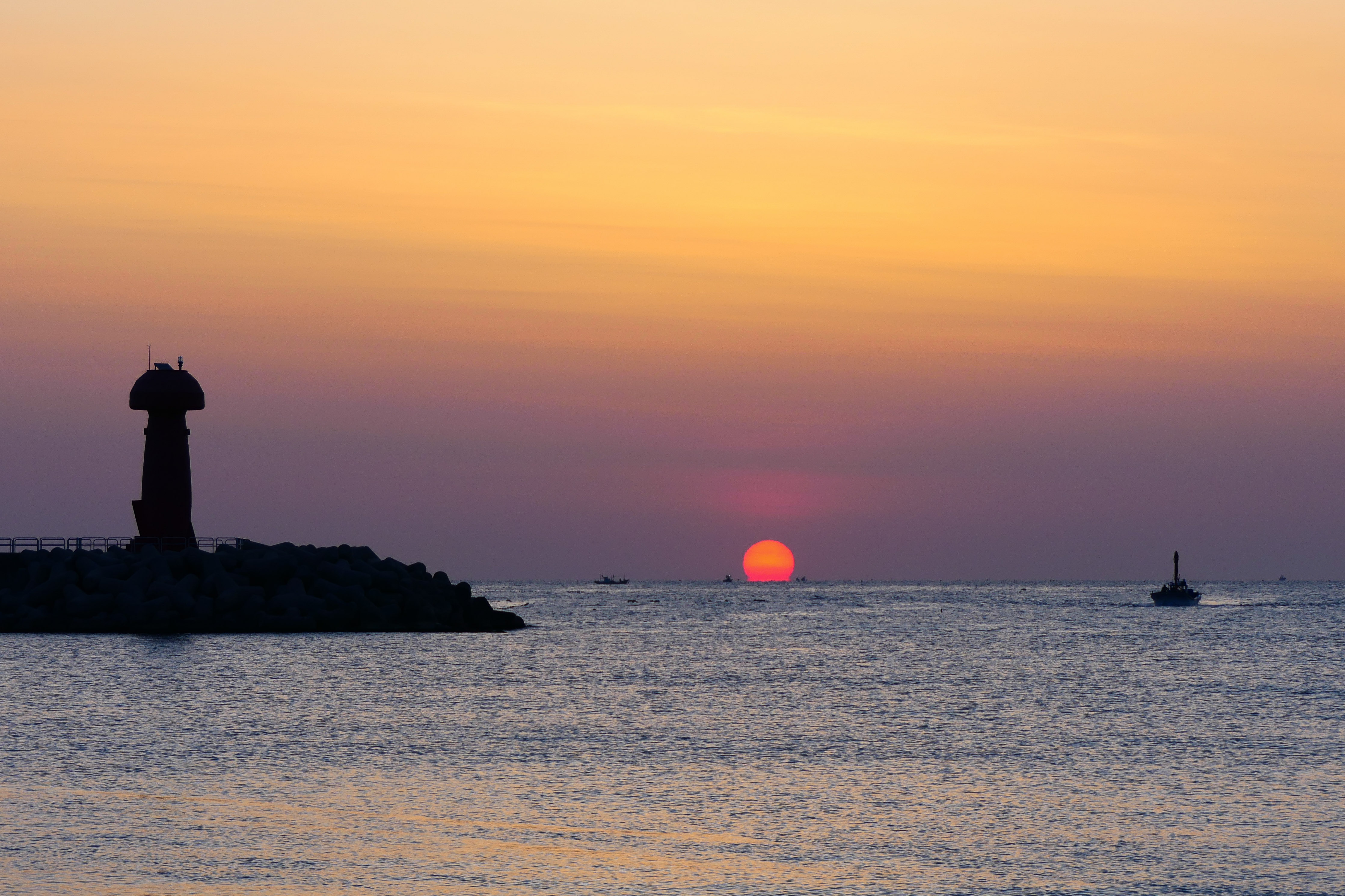 2018 04 13 물치 송이등대 일출